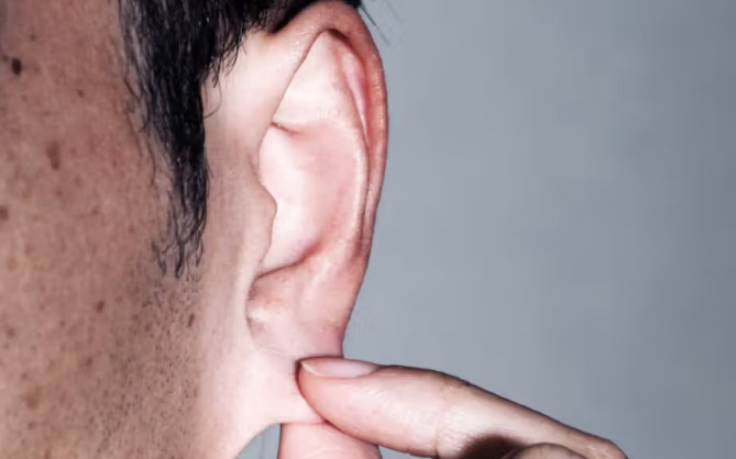 How can your ear be unblocked?